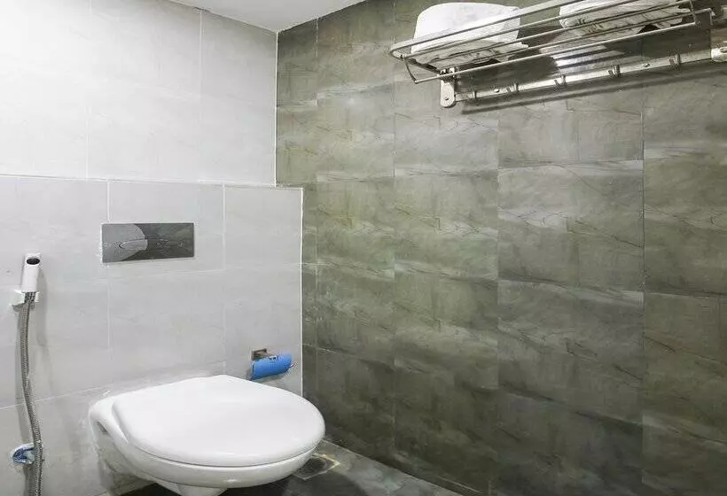 ホテル Sri Rama Excellency By Oyo Rooms