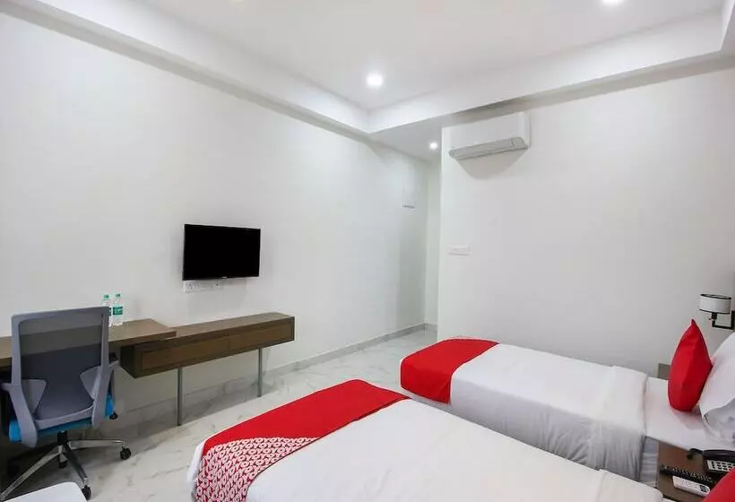 ホテル Sri Rama Excellency By Oyo Rooms