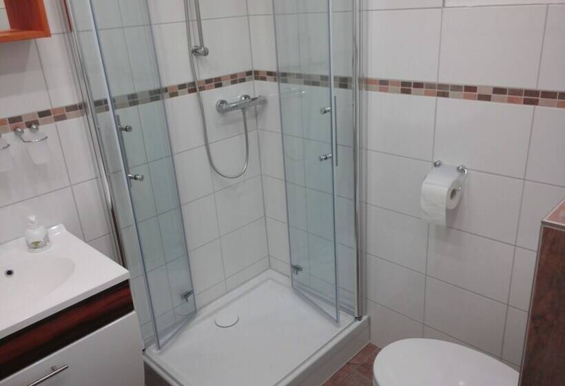 Пансион Grossvaters Haus   Oba S Heisle