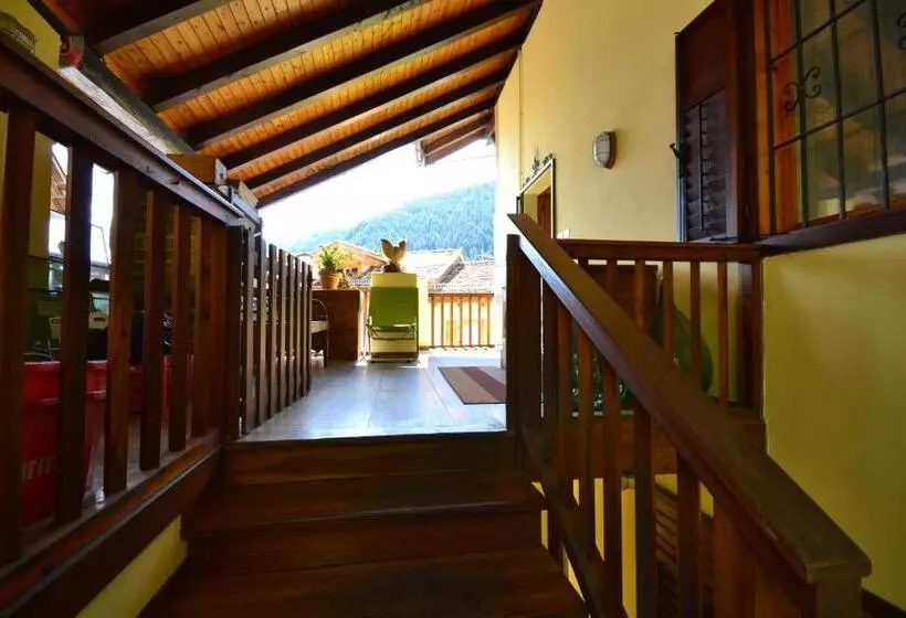 B&b La Tana Dell Orso Die Bärenhöhle