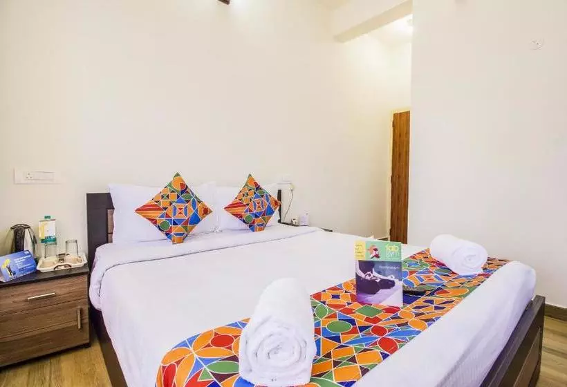 هتل Fabexpress Grand Castle Hill Resorts Ooty Lake 800m