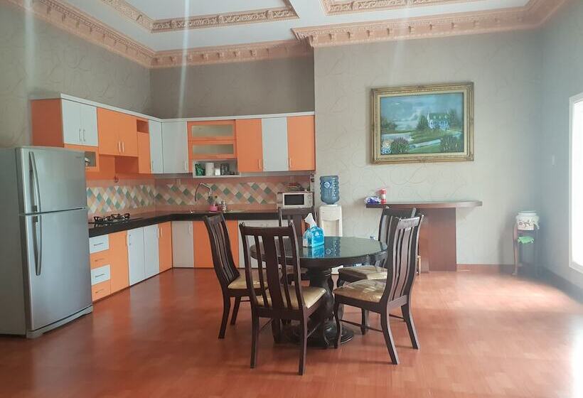 Green Hill Villa Sibolangit