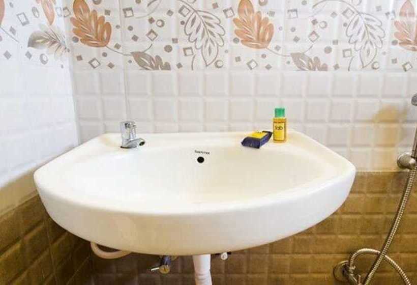 בית מלון כפרי Fabexpress Grand Castle Hill Resorts   Ooty Lake   800m