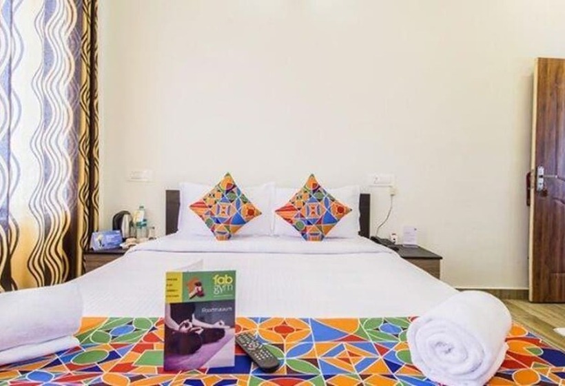 בית מלון כפרי Fabexpress Grand Castle Hill Resorts   Ooty Lake   800m