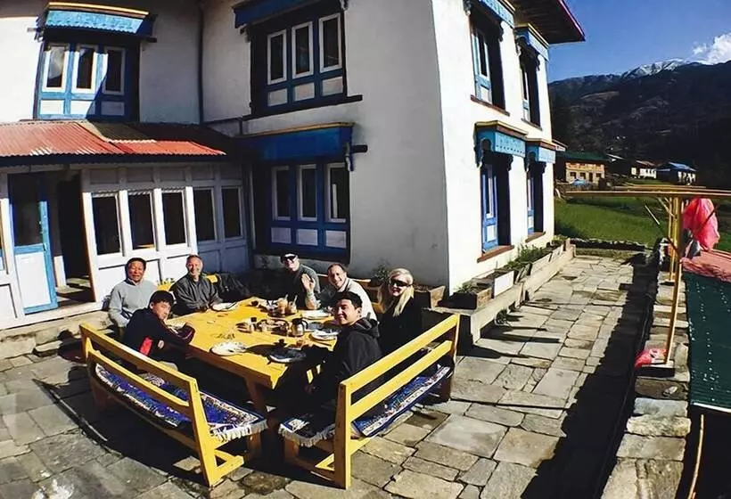 Hotel Kyirmu Lodge Phaplu