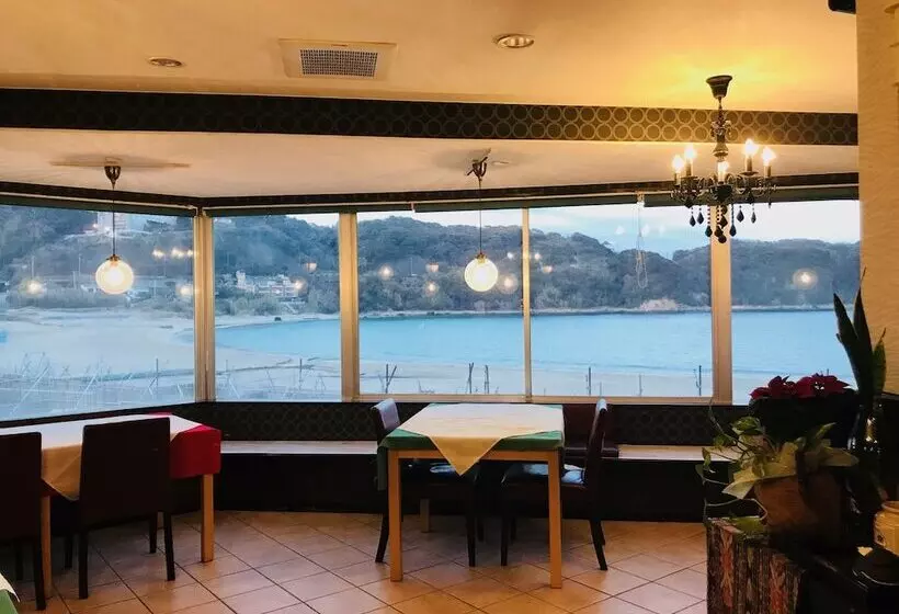 Hotelli Moon Rivage