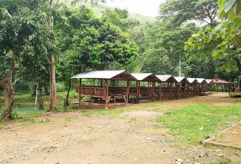 Hotelli Mount Avangan Eco Adventure Park