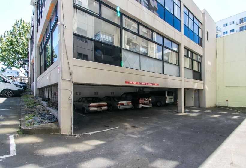 Общежитие Hobson Lodge