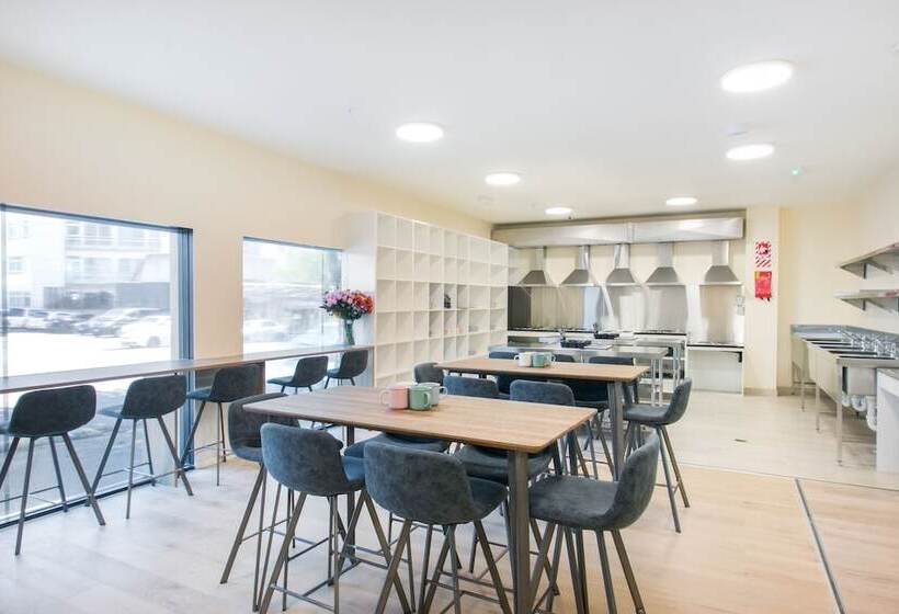 Общежитие Hobson Lodge