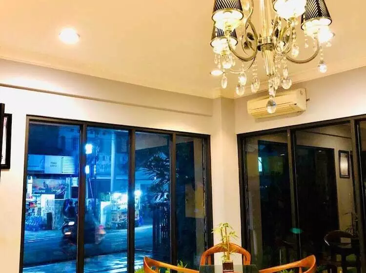 Aamiaismajoitus (B&B) Votel Viure Hotel Jogjakarta