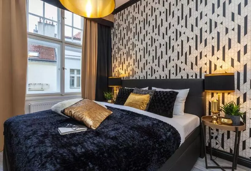 Golden Prague Rooms