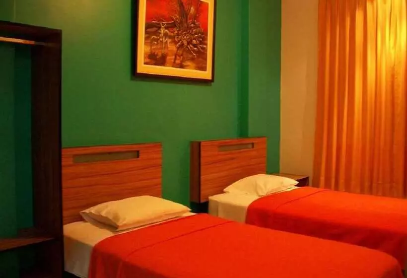 Hostal Hellen Ross
