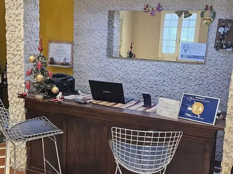 مسافرخانه Hosteria Villa Del Lago