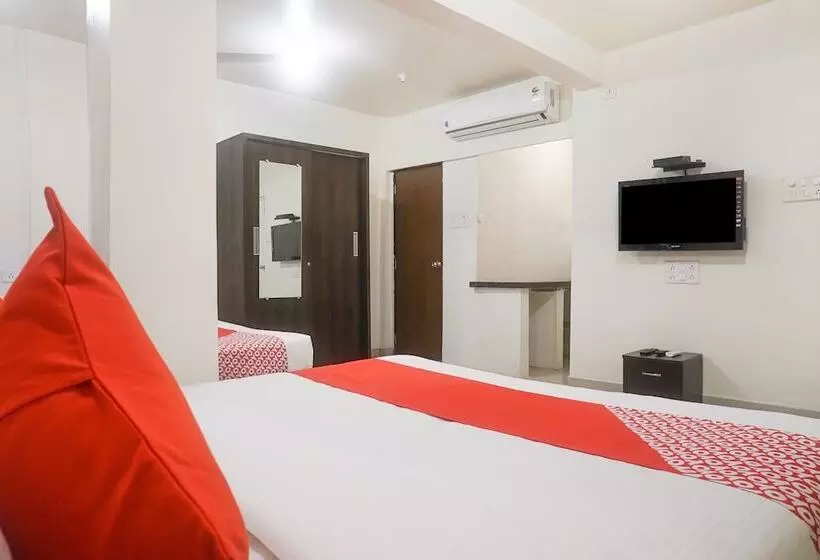 Super Hotel O River View Near Shaniwar Wada