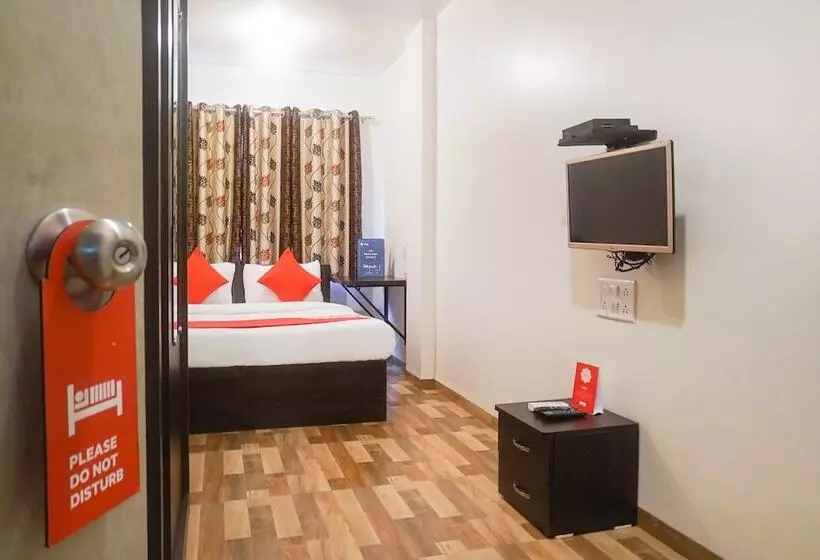 Super Hotel O River View Near Shaniwar Wada