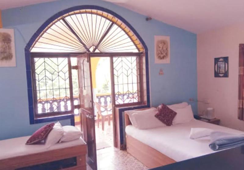 Hotell Royal Castle Baga Beach Resort