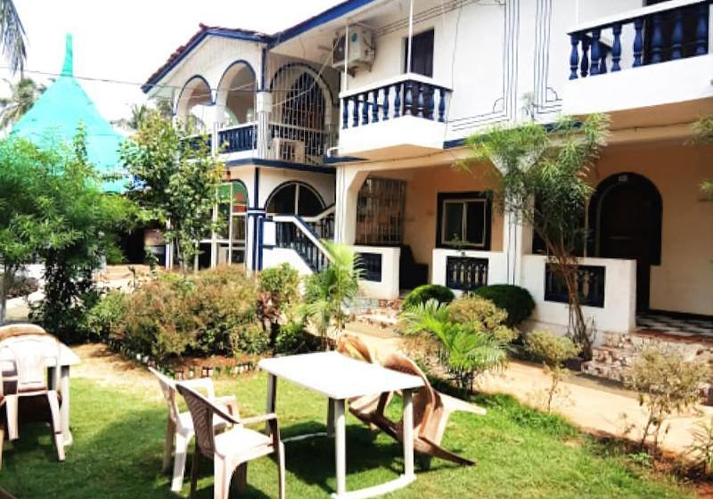 Hotell Royal Castle Baga Beach Resort