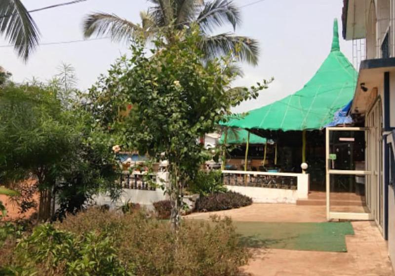 Hotell Royal Castle Baga Beach Resort