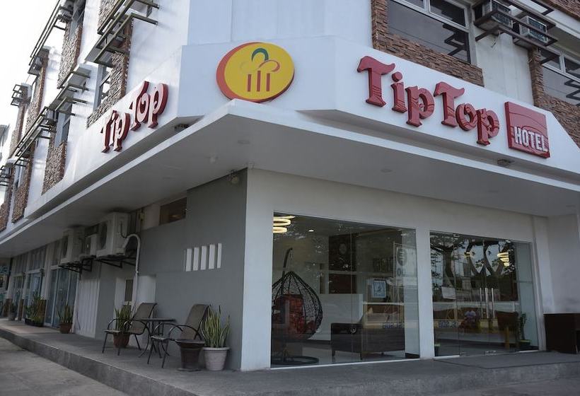 בית מלון כפרי Tiptop Tower Suite Inn