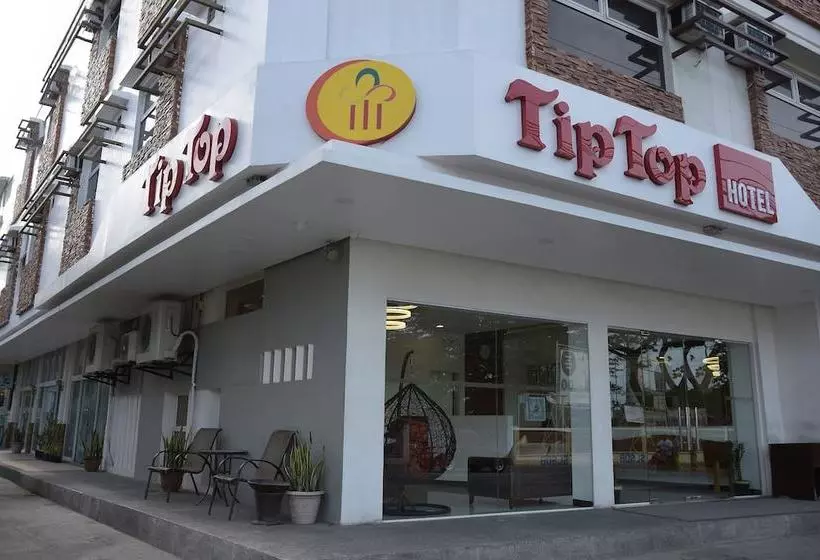 ホテル Tiptop Tower Suite Inn