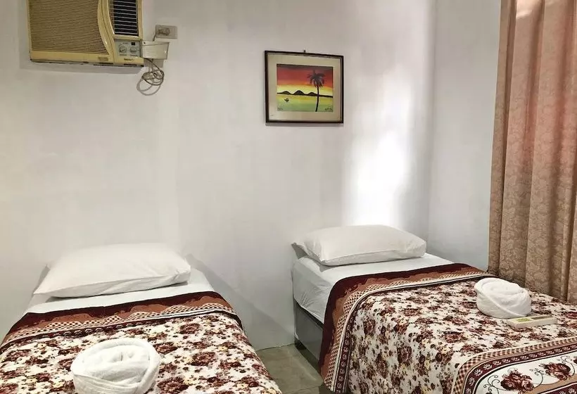 ホテル Tiptop Tower Suite Inn