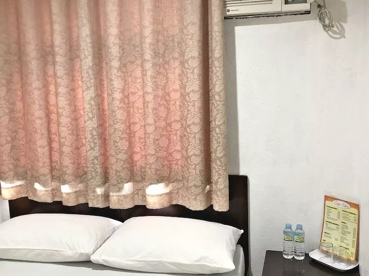 ホテル Tiptop Tower Suite Inn