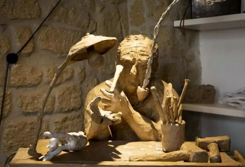 Magma Home   Rooms & Roof