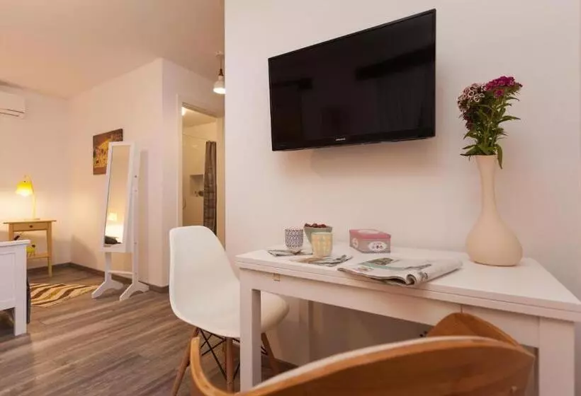 ペンション Apartments And Rooms Hey Rovinj
