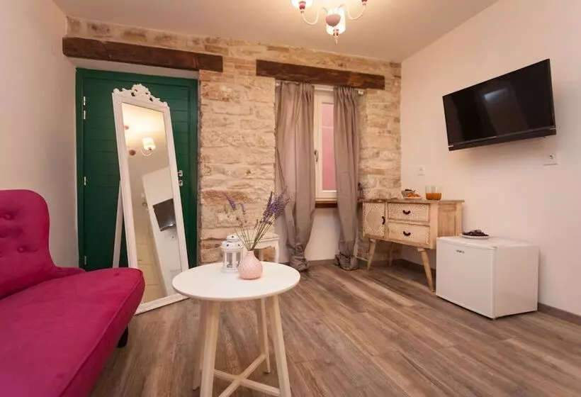 ペンション Apartments And Rooms Hey Rovinj