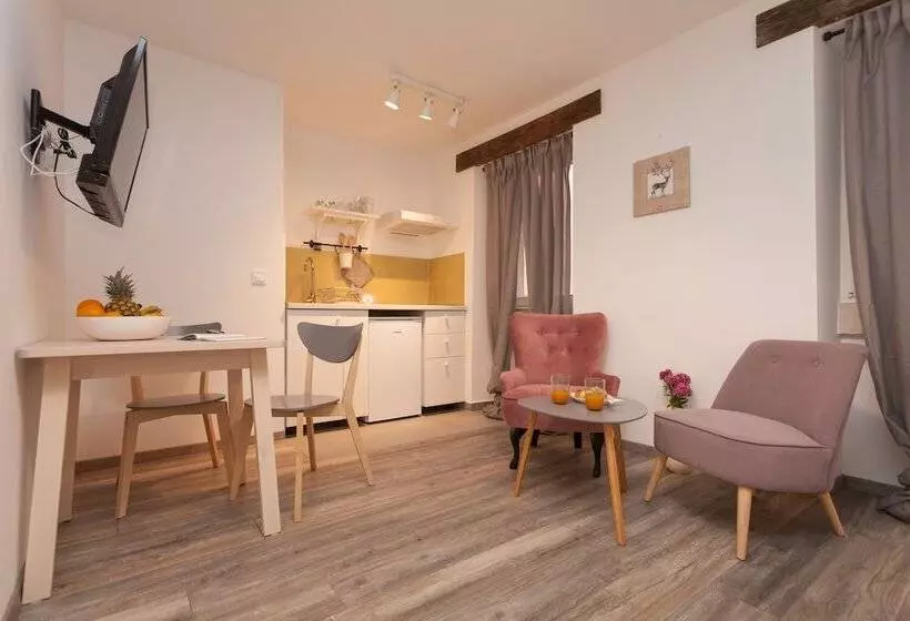 ペンション Apartments And Rooms Hey Rovinj
