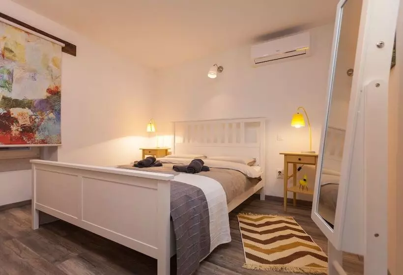 ペンション Apartments And Rooms Hey Rovinj