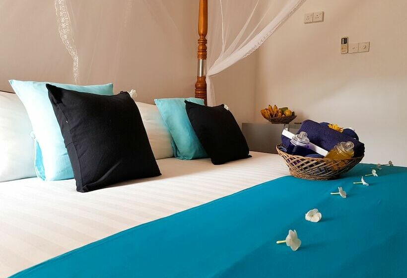 White Villa Beach Resort