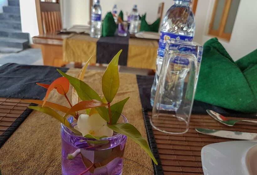 White Villa Beach Resort