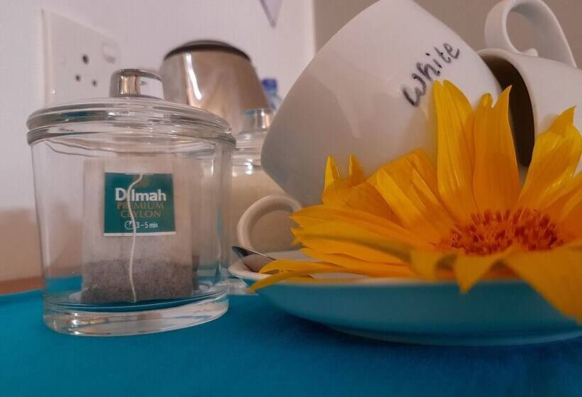 White Villa Beach Resort