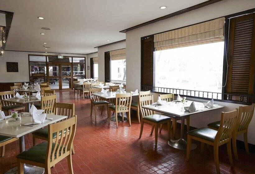 Centara Life Hotel Mae Sot