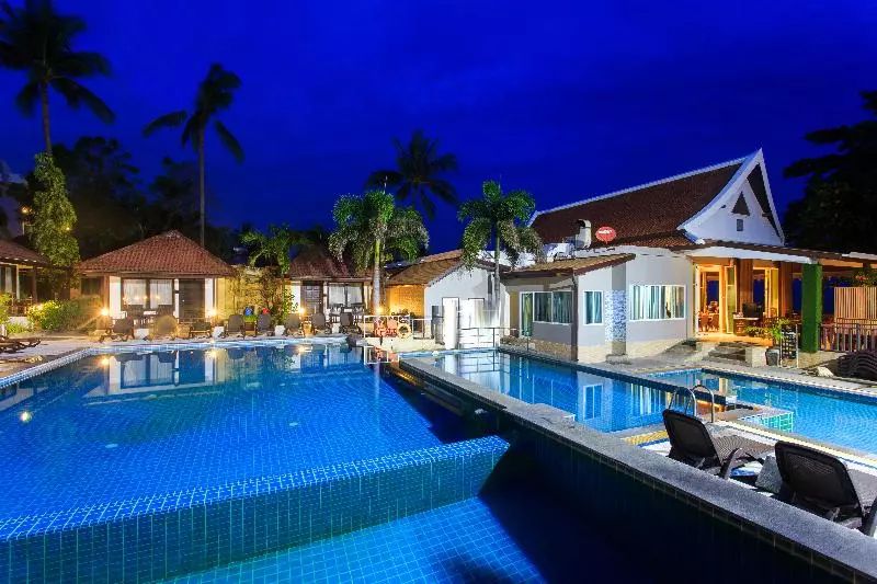 Chaweng Cove Beach Resort