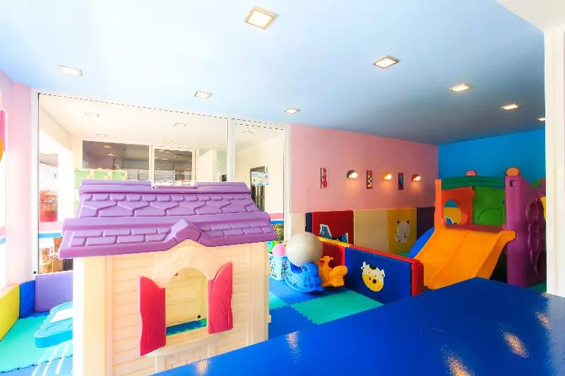 Chaweng Cove Beach Resort