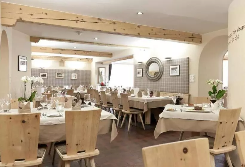 Отель Baer & Post Zernez