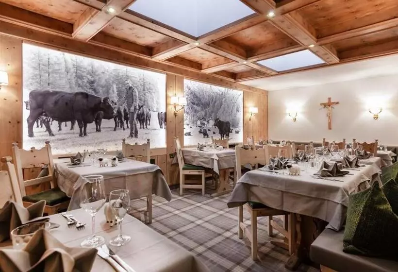 Отель Baer & Post Zernez