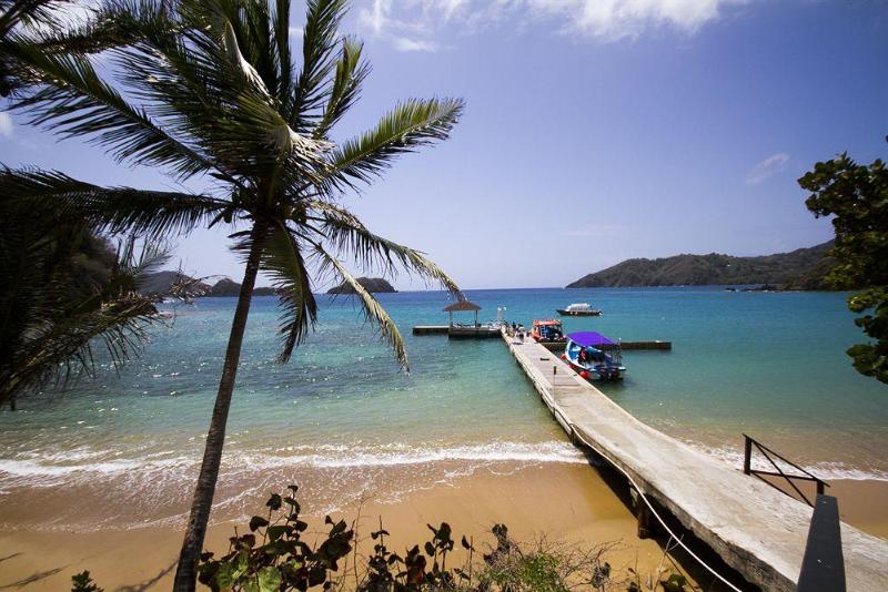 هتل Blue Waters Inn