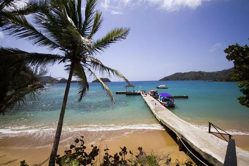 هتل Blue Waters Inn