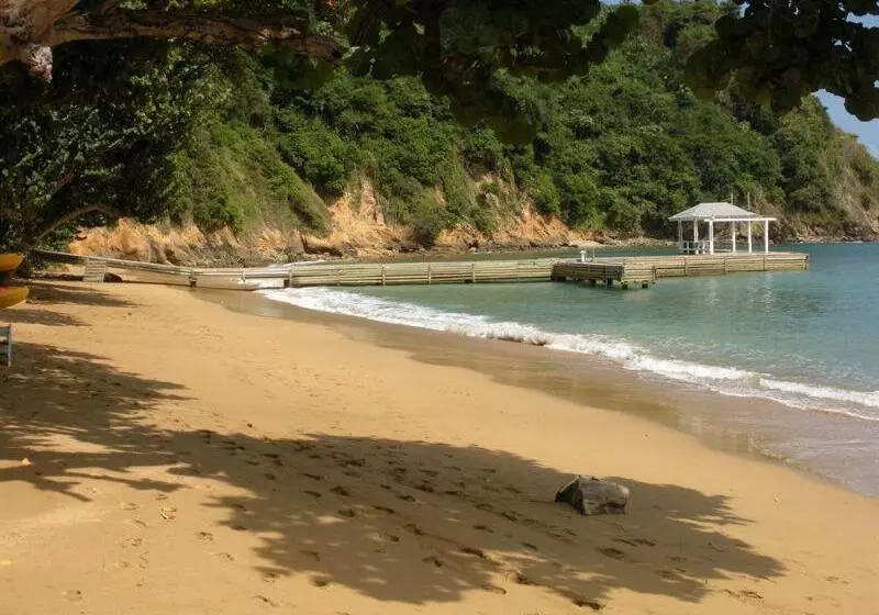 هتل Blue Waters Inn