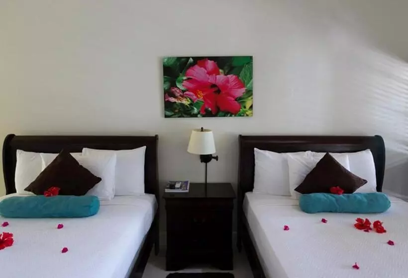 هتل Blue Waters Inn