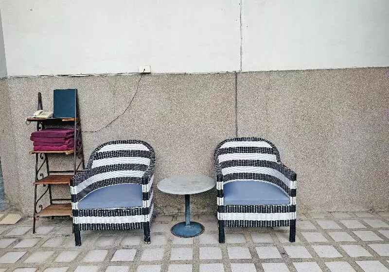 בית מלון כפרי Lanna Palace 2004