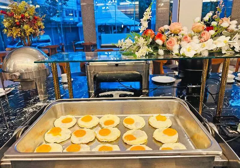 בית מלון כפרי Lanna Palace 2004