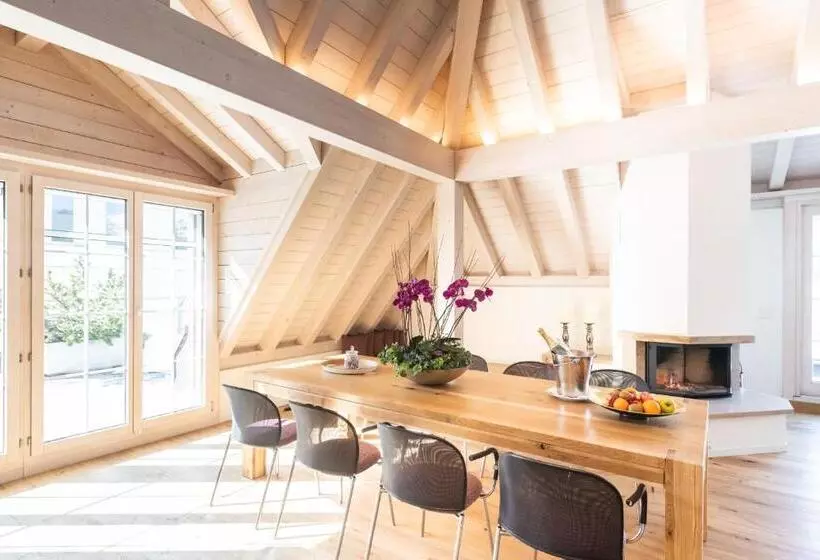 ホテル Lenzerhorn