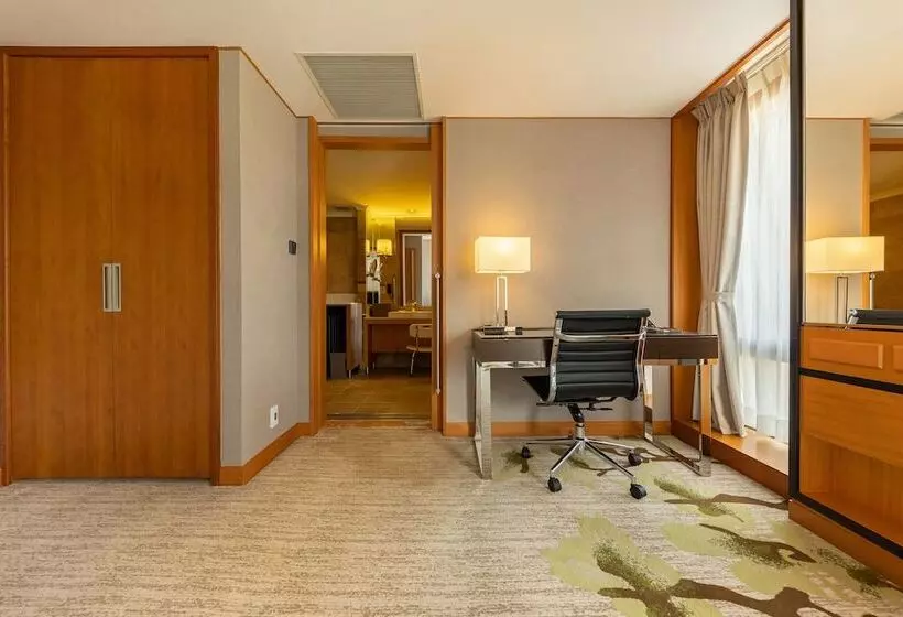 هتل Metropolitan Premier Taipei