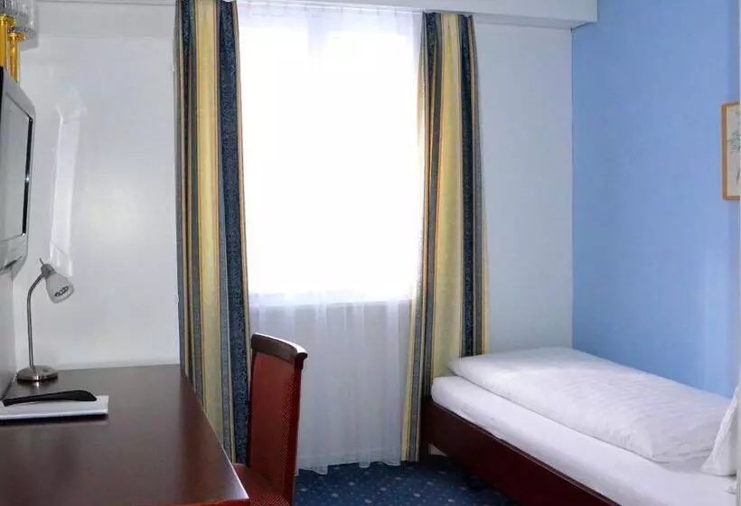 Отель Weisses Kreuz