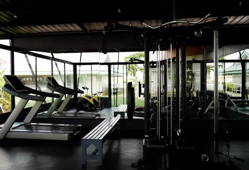 Town In Town Hotel Bangkok