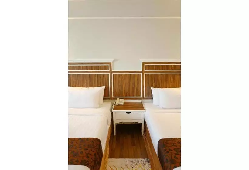 Town In Town Hotel Bangkok